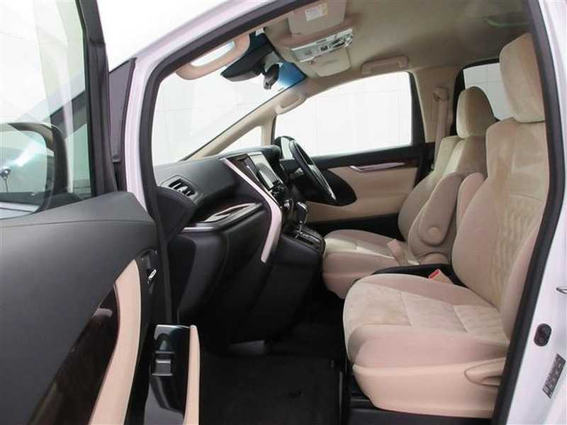 2023 Toyota Alphard 2,5L 2023 Cyprus