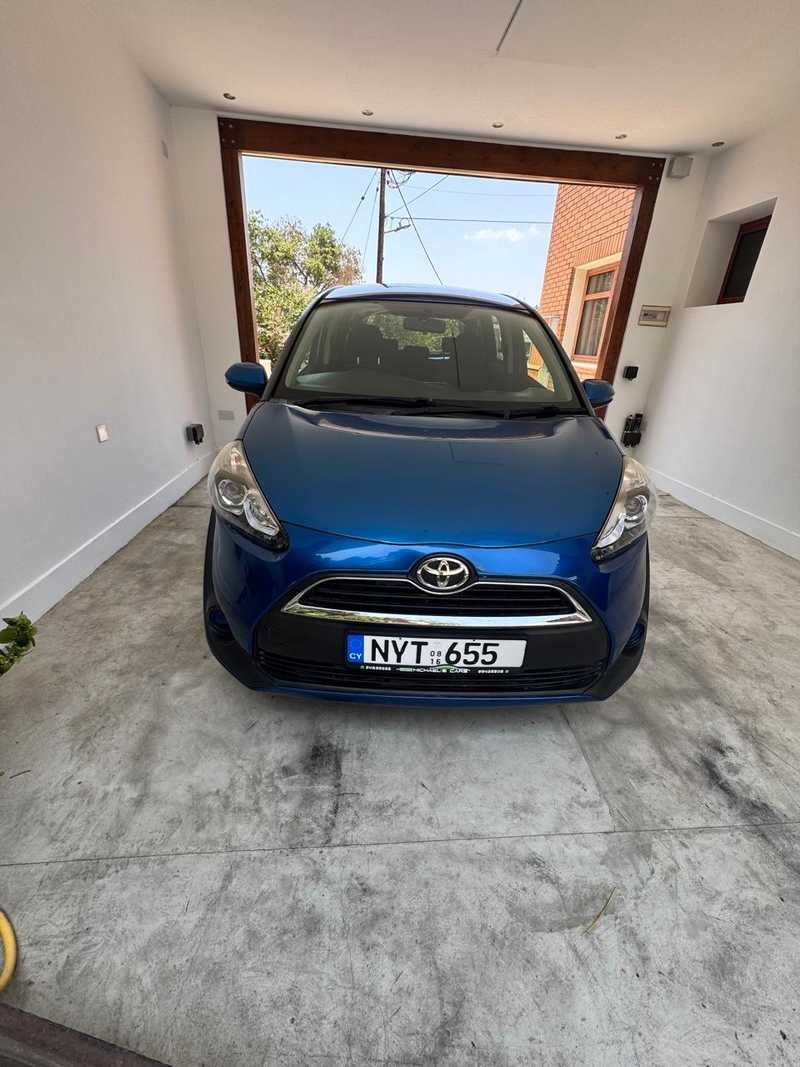 2016 Toyota Sienta 1,5L 2016 Cyprus