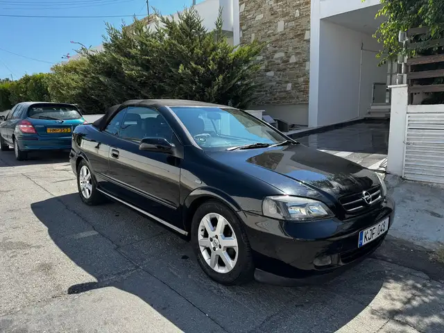 Opel, Vauxhall Astra