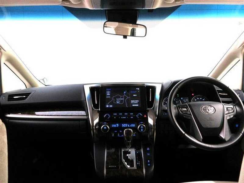 2023 Toyota Alphard 2,5L 2023 Cyprus