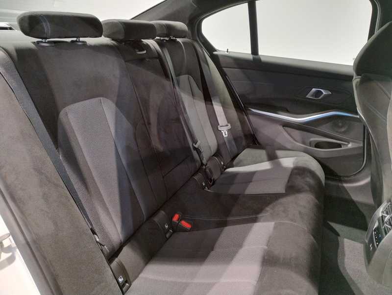 2025 BMW 3-Series 2,0L 2025 Cyprus
