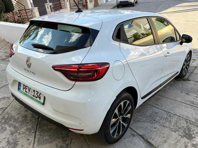2022 Renault Clio 1,0L 2022 Cyprus