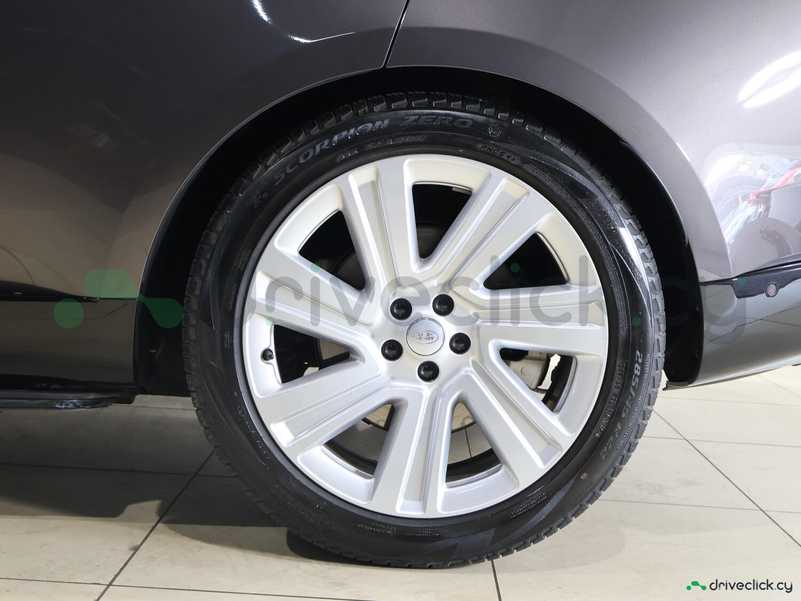 2024 Land Rover Range Rover 4,4L 2024 Cyprus