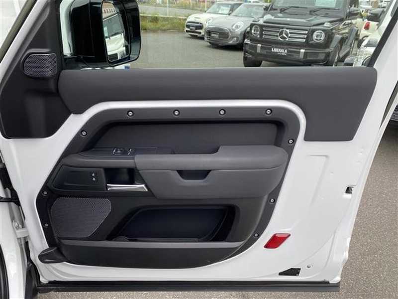 2022 Land Rover Defender 2,0L 2022 Cyprus