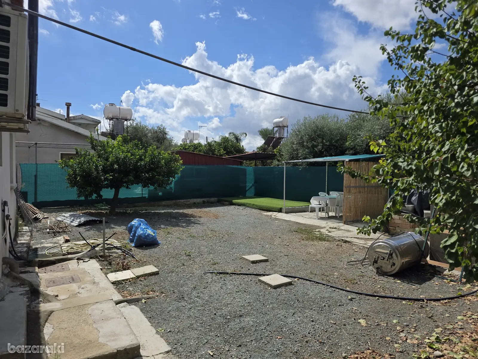 House, 2 bedrooms — 5