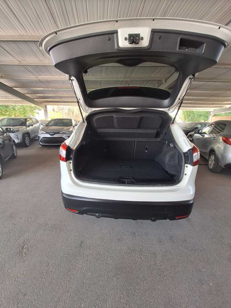 2017 Nissan Qashqai 1,2L 2017 Cyprus