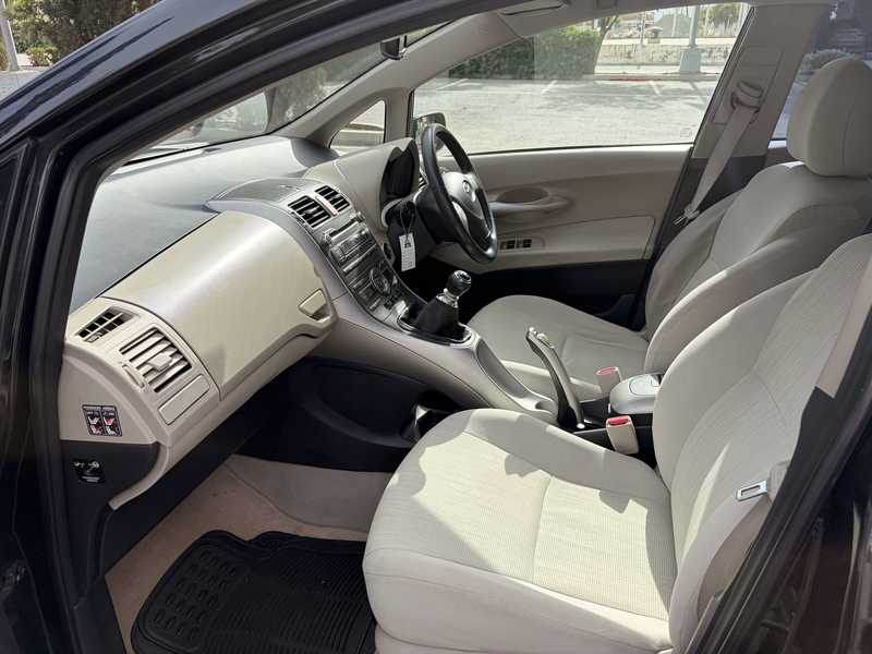 2007 Toyota Auris 2,0L 2007 Cyprus