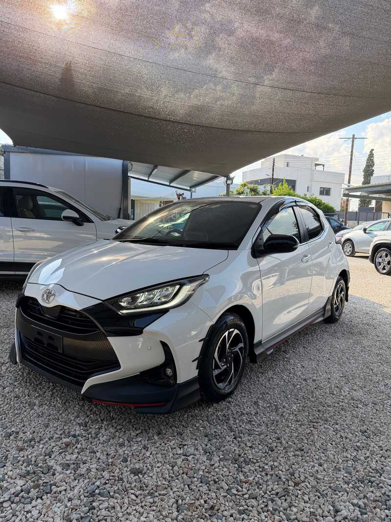 2022 Toyota Yaris 1,5L 2022 Cyprus