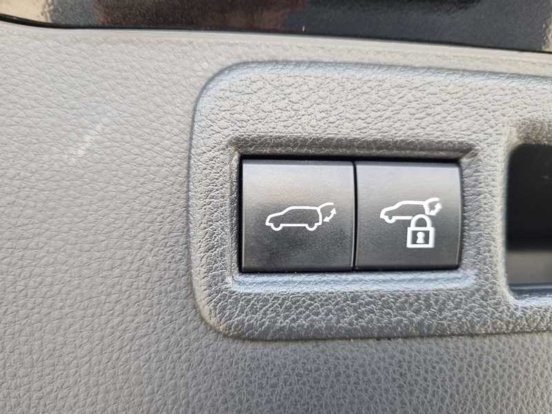2022 Toyota Harrier 2,5L 2022 Cyprus