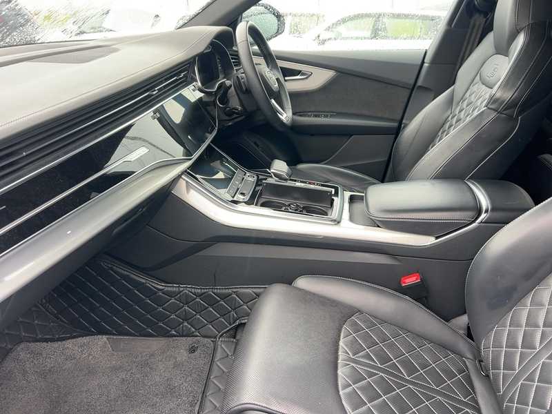 2022 Audi Q8 3,0L 2022 Cyprus