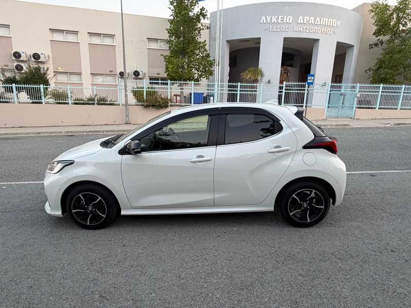 2022 Toyota Yaris 1,5L 2022 Cyprus
