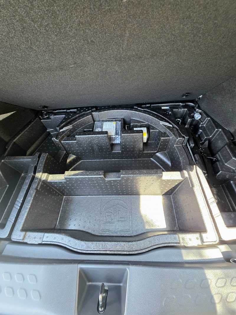 2021 Toyota C-HR 1,8L 2021 Cyprus
