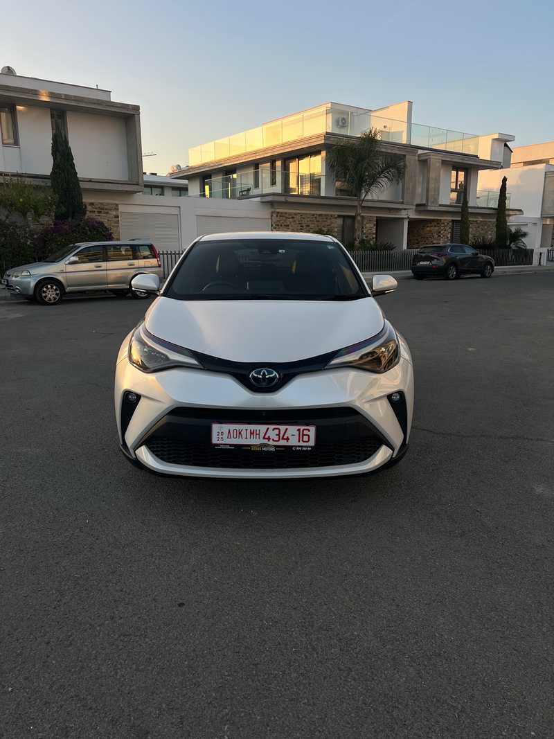 Toyota C-HR 1,8L 2022