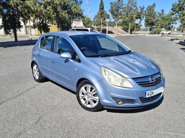 Opel, Vauxhall Corsa