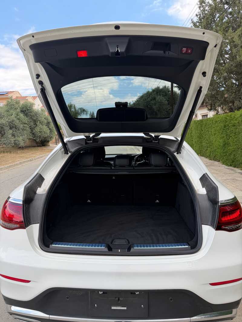 2022 Mercedes-Benz GLC-Class 2,0L 2022 Cyprus