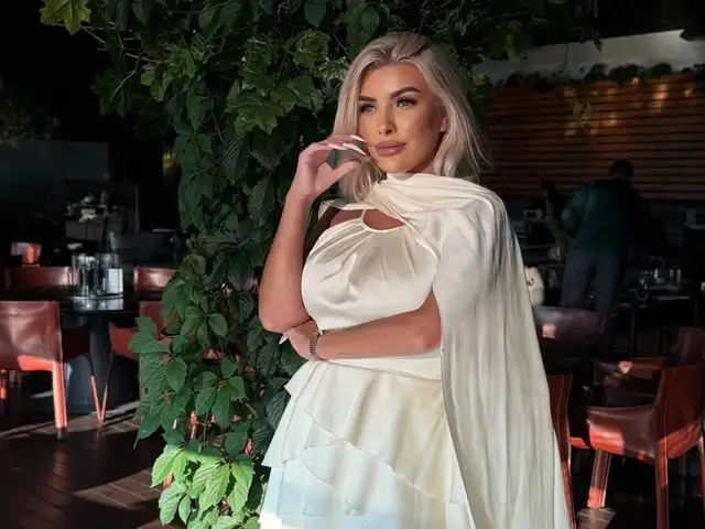 Dress with cape, Επαρχία Λεμεσού — Εκάλη