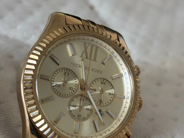 Michael kors gold watch, Paphos — Chlorakas