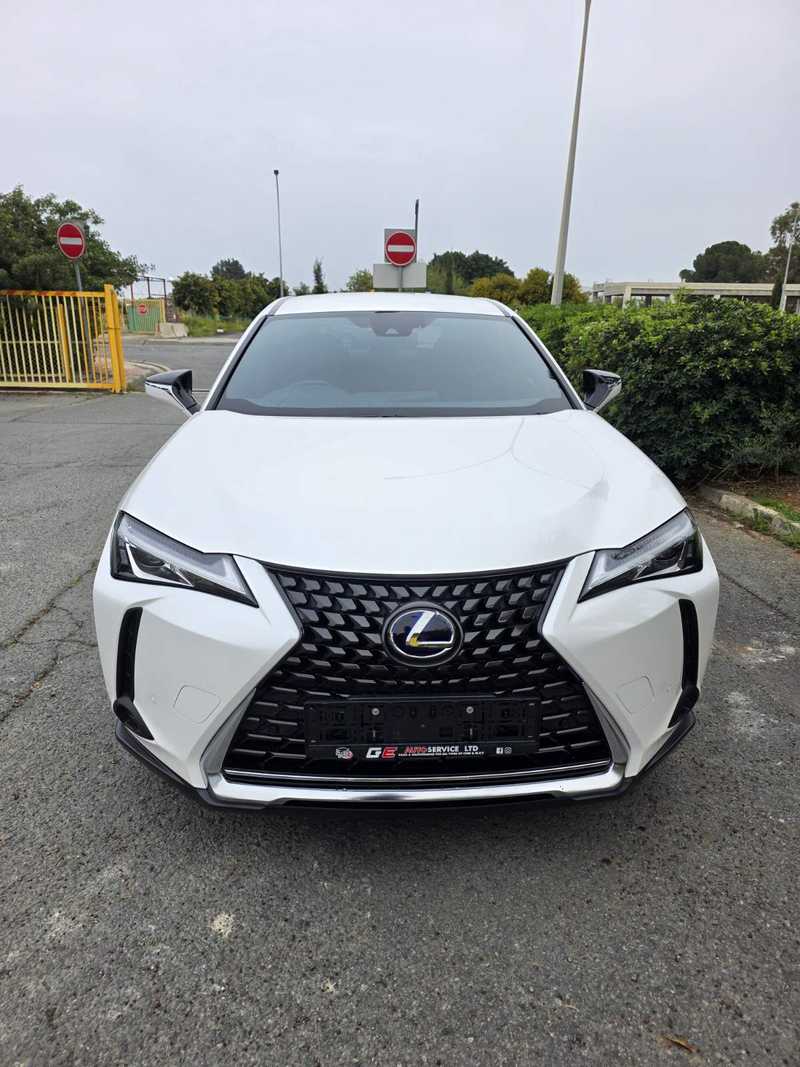 Lexus UX 2,0L 2019