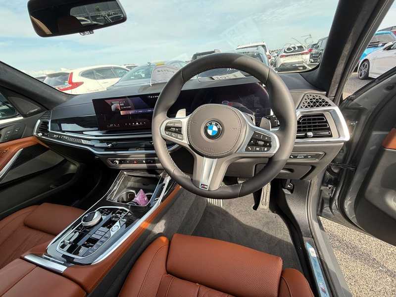 2025 BMW X7 3,0L 2025 Cyprus