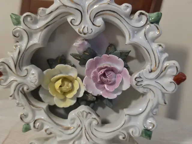 Vintage mid-20th-century Capodimonte/Dresden style, Επαρχία Αμμοχώστου — Παραλίμνι