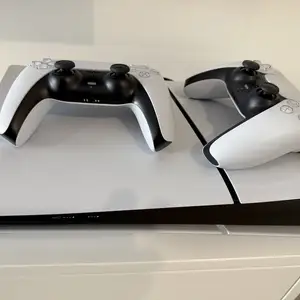 Playstation 5 digital slim w/ 2 controllers, Nicosia — Aglantzia