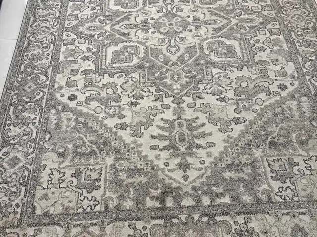 6-square-meter carpet, Επαρχία Λάρνακας — Λάρνακα - Καμάρες