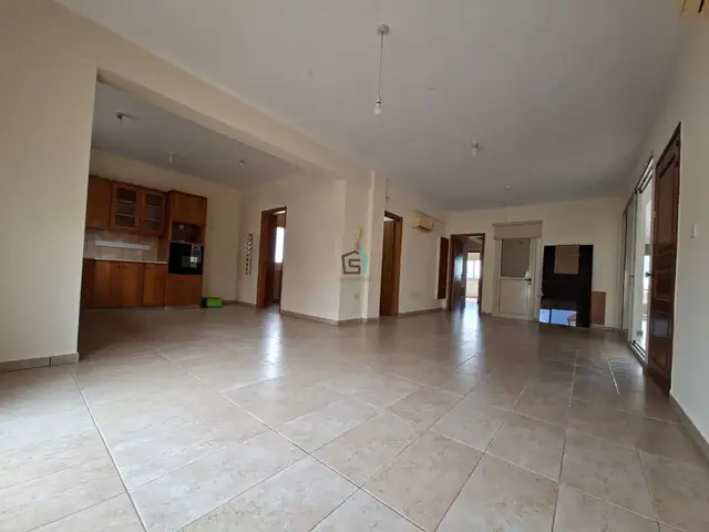 3-bedroom apartment to rent, Limassol — Agios Athanasios