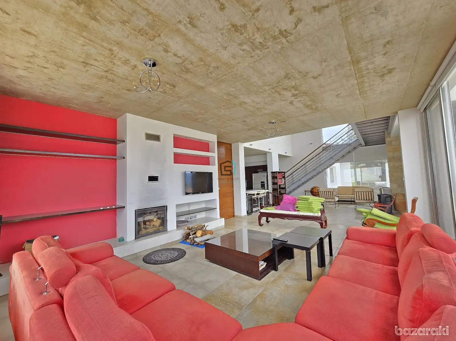 House, 3 bedrooms — 2