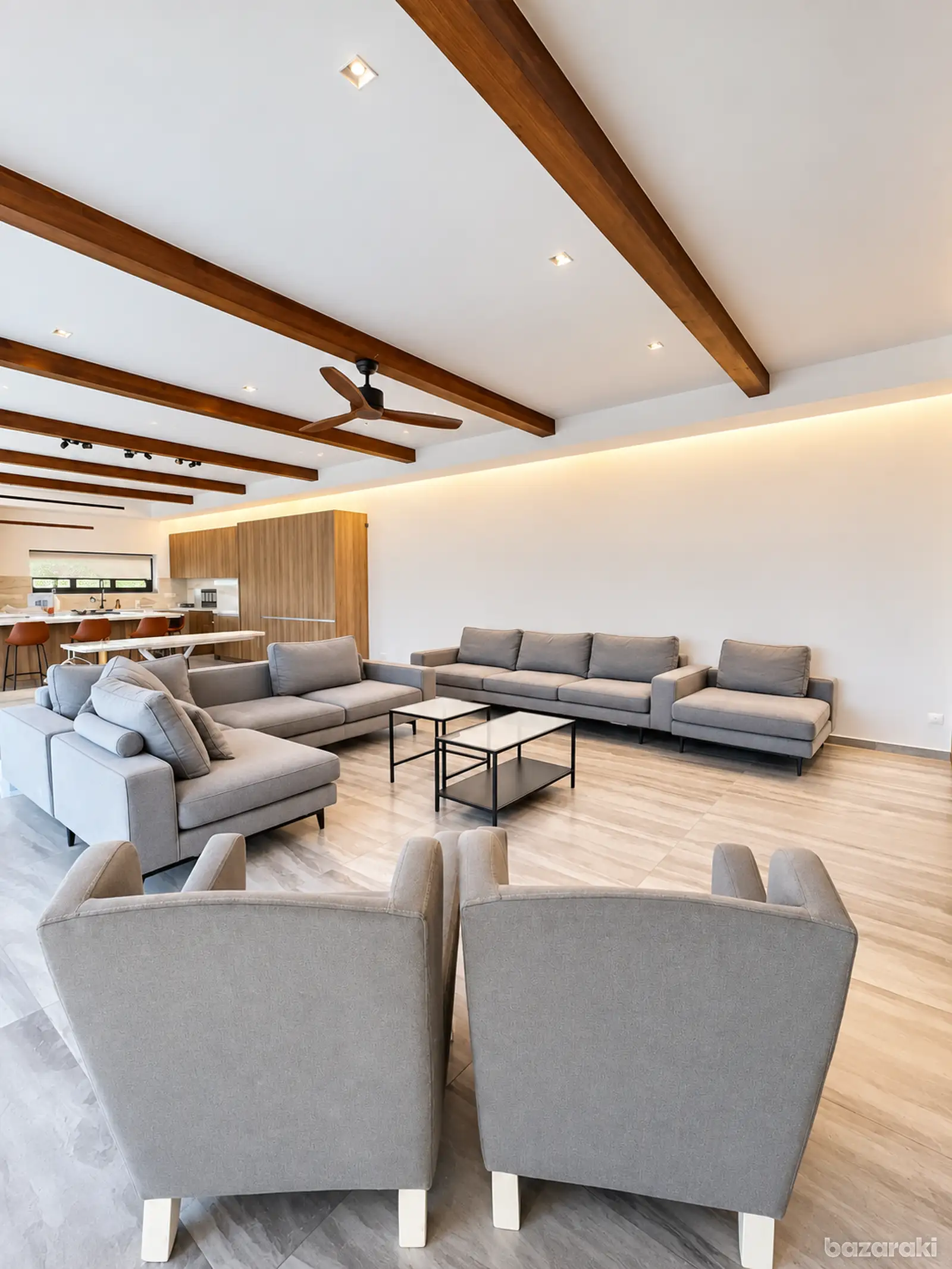 Villa, 6 bedrooms — 2