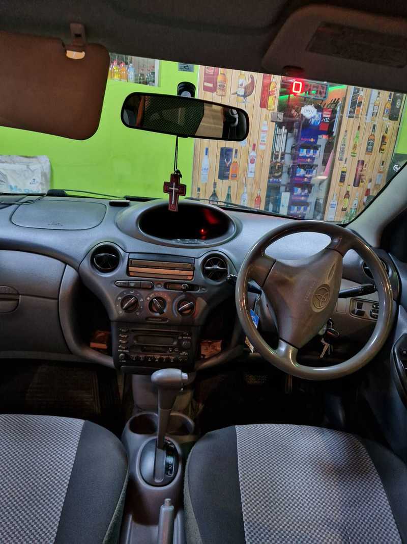 2004 Toyota Vitz 1,0L 2004 Cyprus