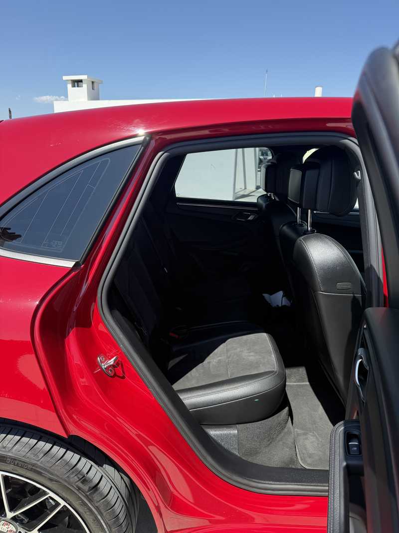 2021 Porsche Macan 2,0L 2021 Cyprus