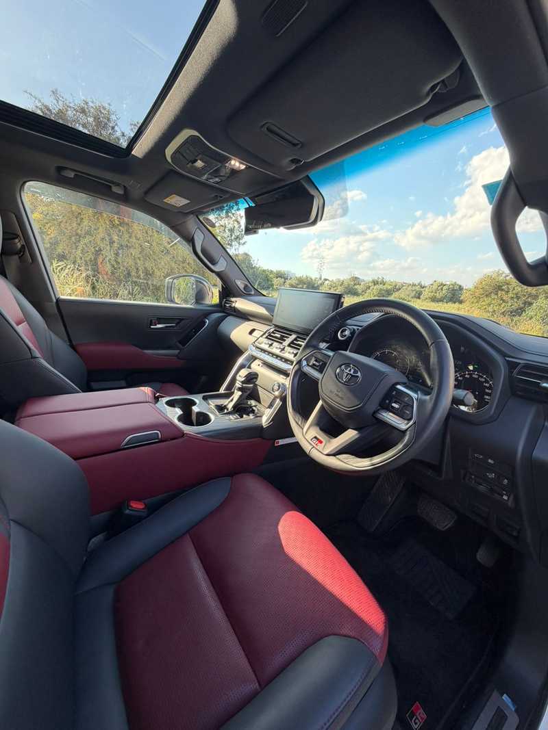 2024 Toyota Land Cruiser 300 3,3L 2024 Cyprus