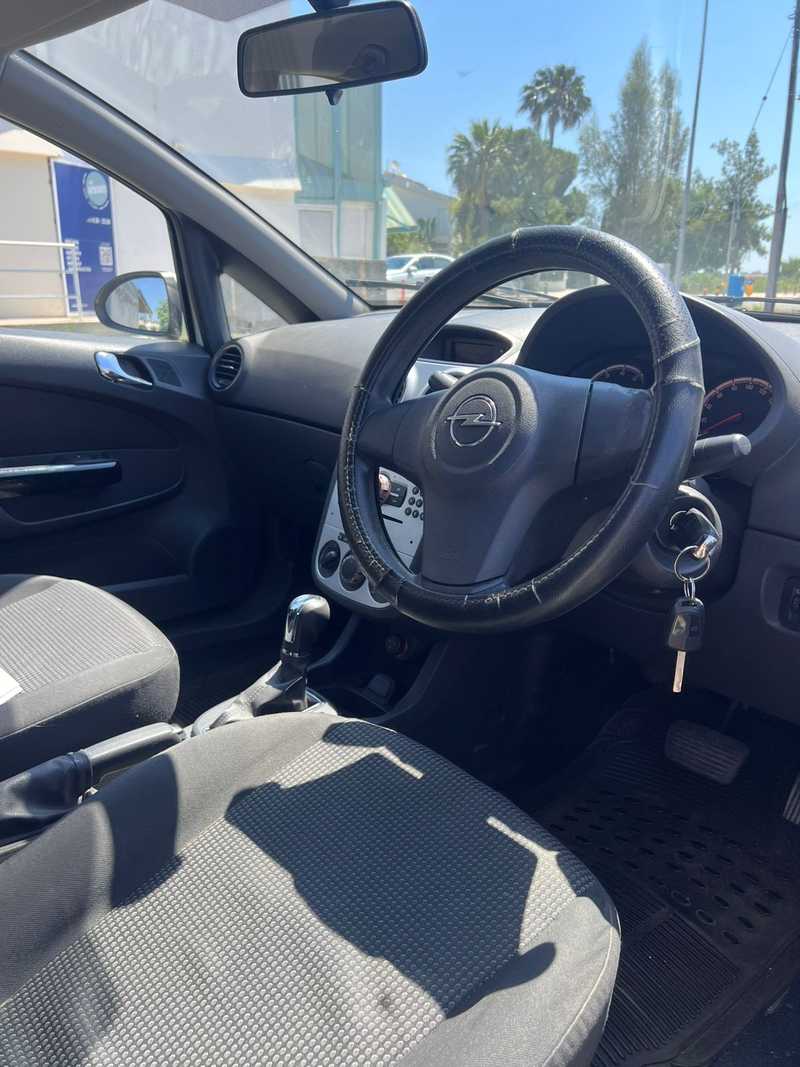 2013 Opel, Vauxhall Corsa 1,4L 2013 Cyprus