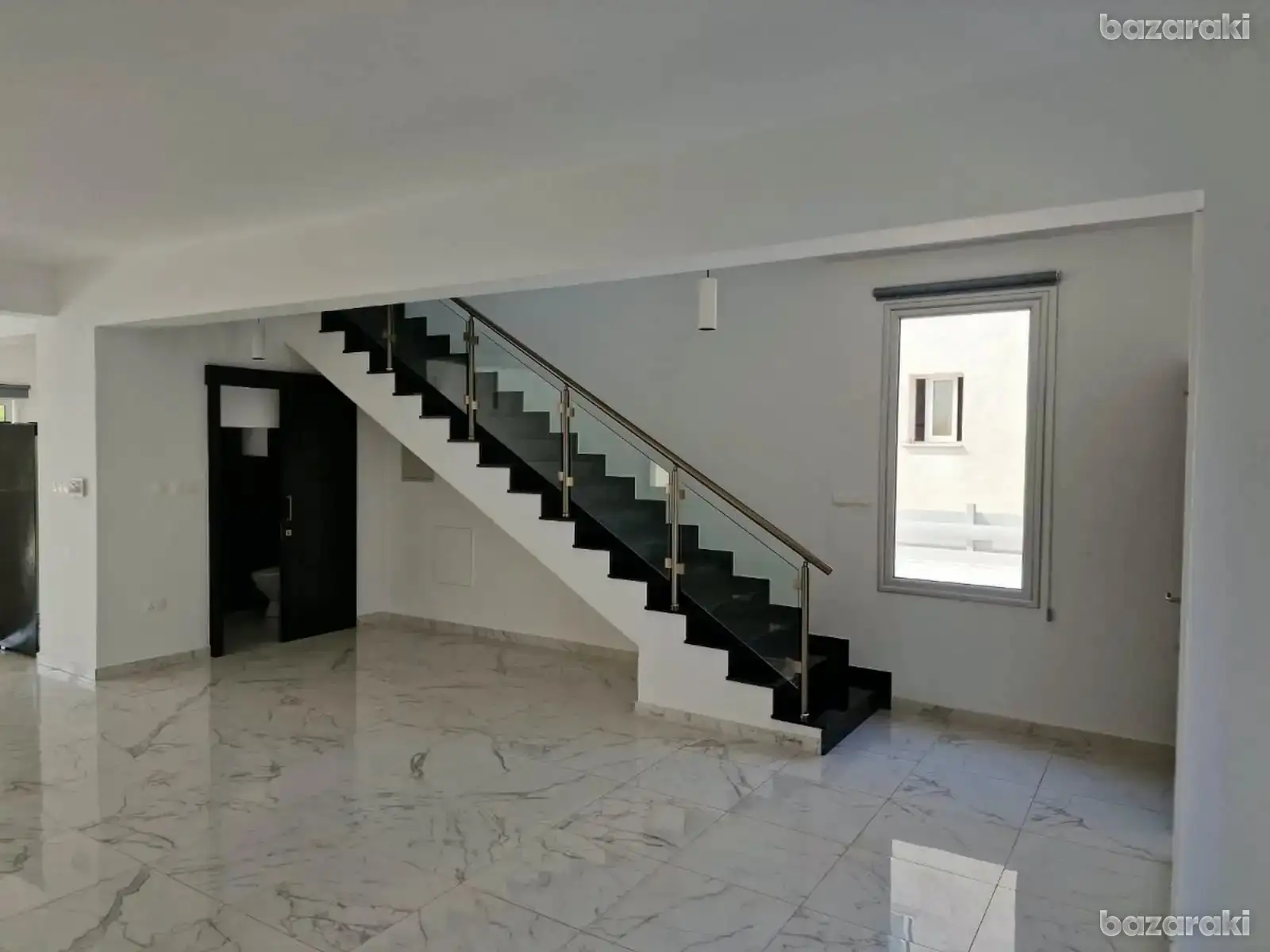 House, 3 bedrooms — 3