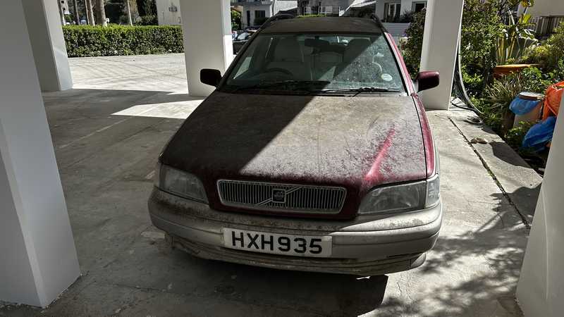2000 Volvo V40 1,8L 2000 Cyprus