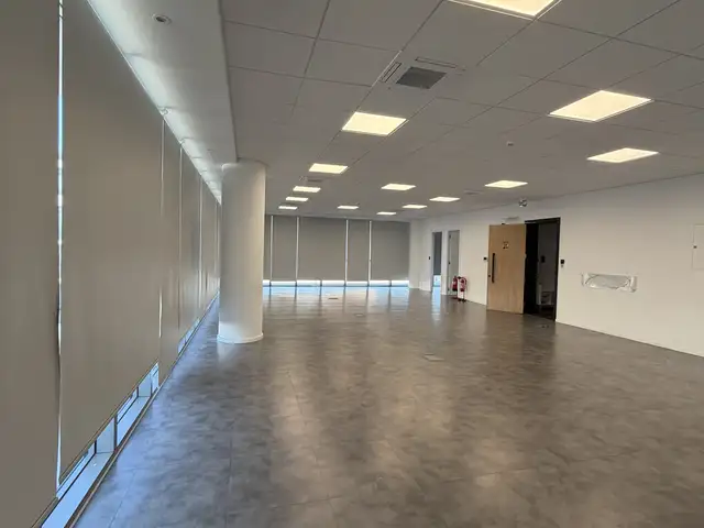 Brand new offices available, Επαρχία Λεμεσού — Κάτω Πολεμίδια - 7