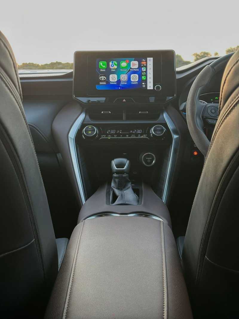2023 Toyota Harrier 2,5L 2023 Cyprus