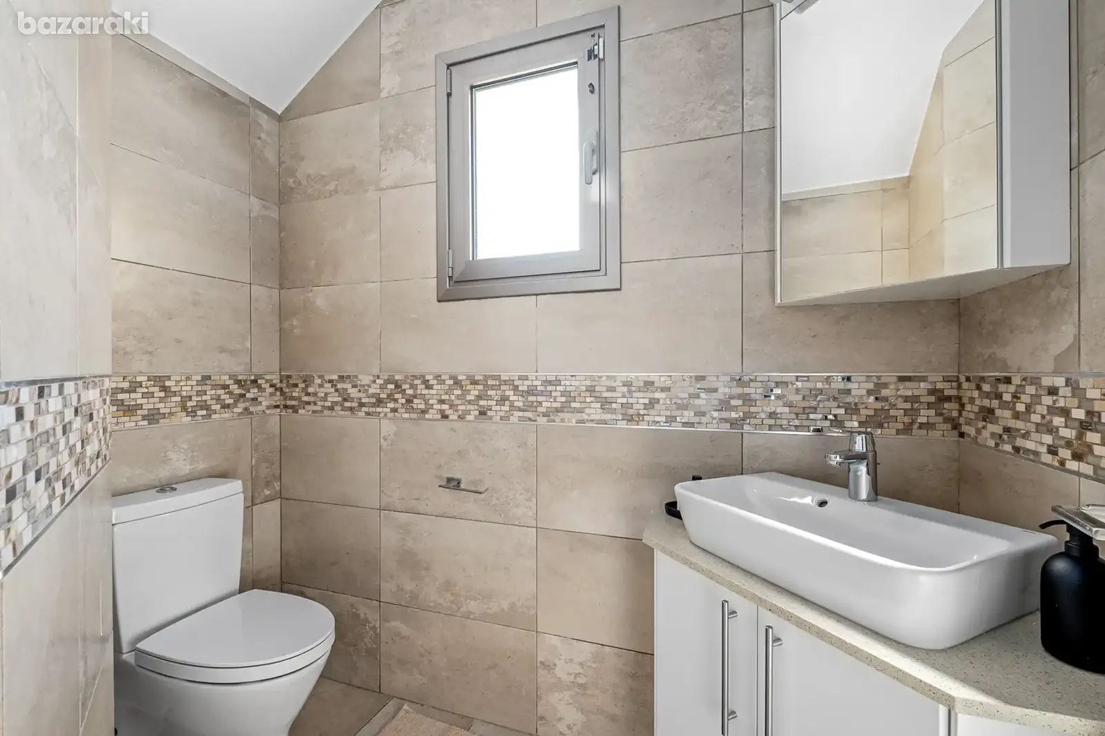 Maisonette, 3 bedrooms — 11