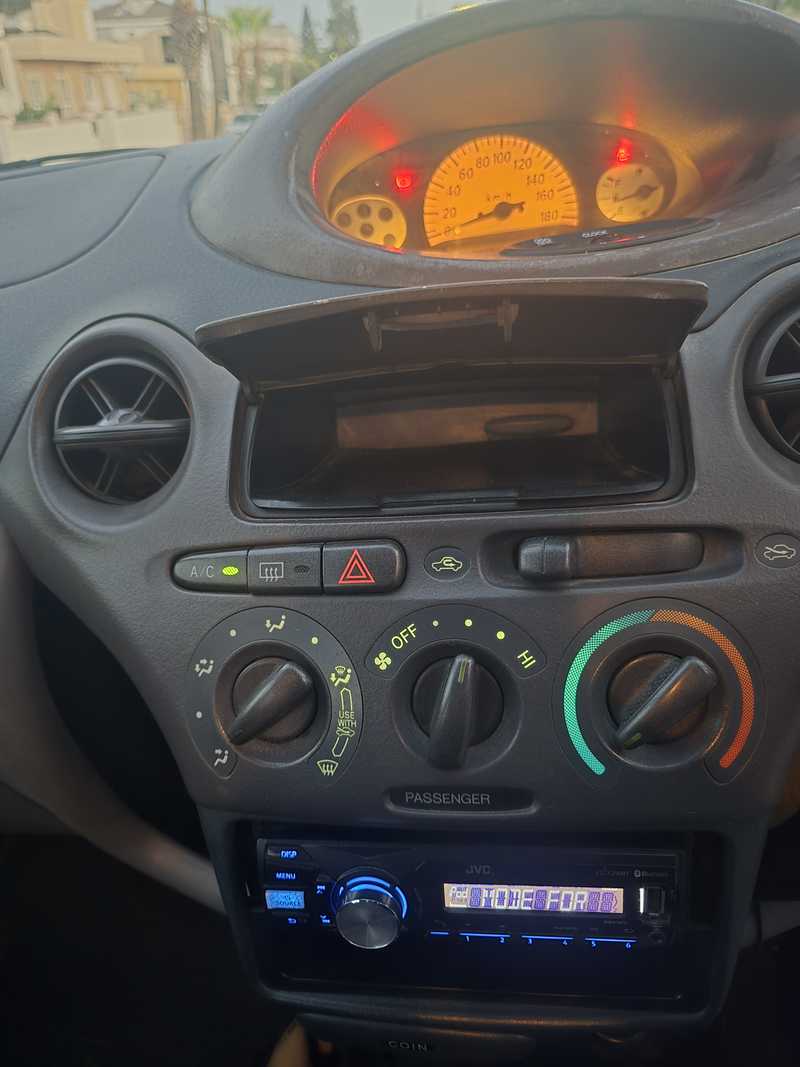 2003 Toyota Vitz 2003 Cyprus