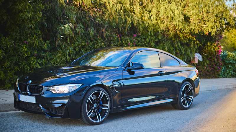 2014 BMW M4 3,0L 2014 Cyprus