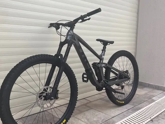 Trek slash 7 2024, Limassol — Limassol Marina