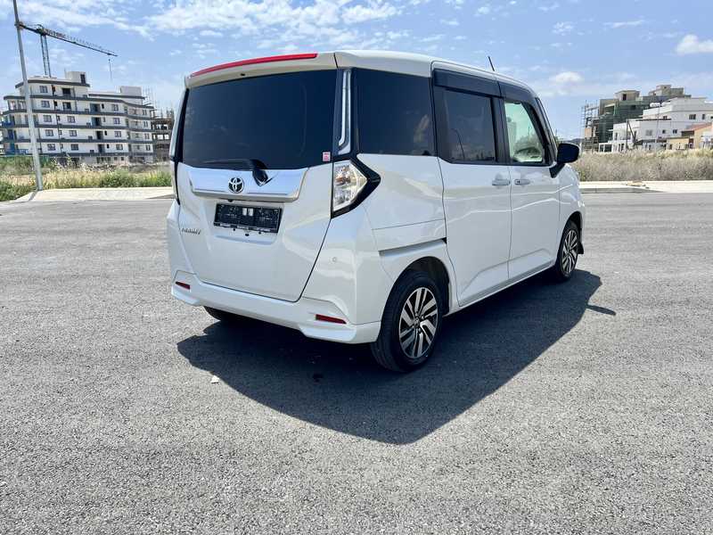 2021 Toyota Roomy 1,0L 2021 Cyprus