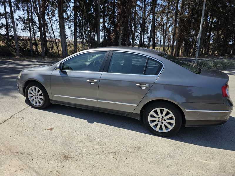 2005 Volkswagen Passat 1,6L 2005 Cyprus
