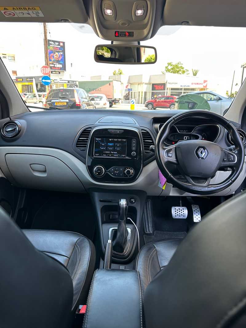 2017 Renault Captur 1,2L 2017 Cyprus