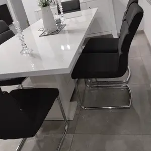 Ιταλική τραπεζαρία με 5 καρεκλες, Famagusta — Dasaki Achnas