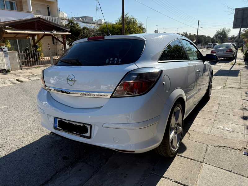 2008 Opel, Vauxhall Astra 1,6L 2008 Cyprus