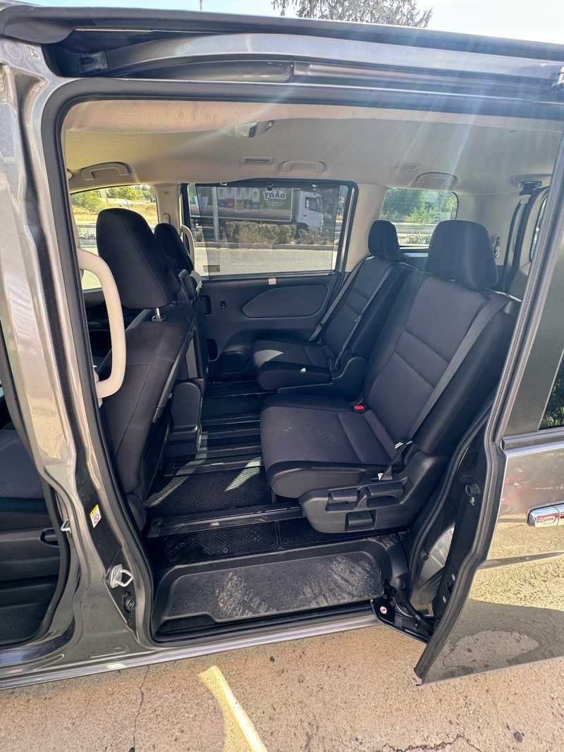 2022 Nissan Serena 2,0L 2022 Cyprus