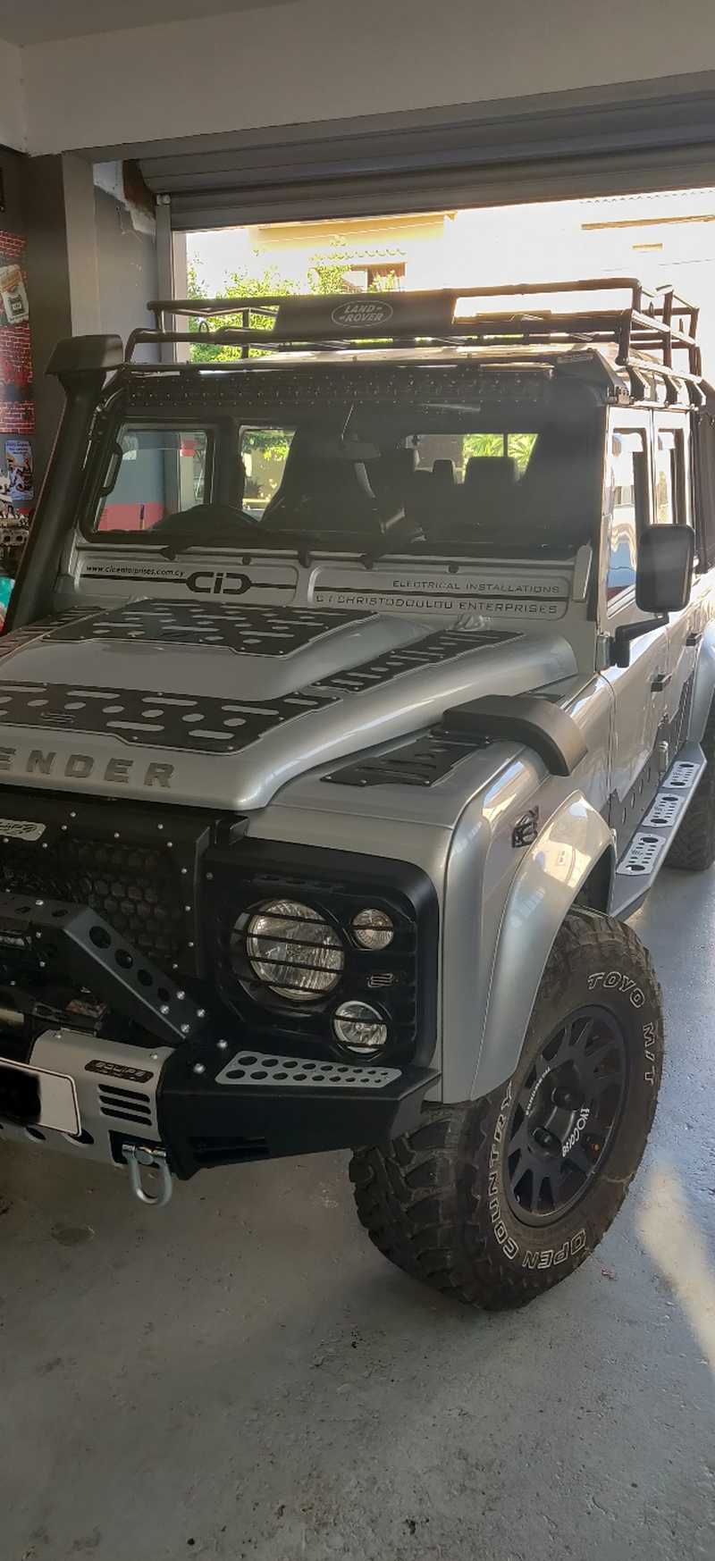 2014 Land Rover Defender 2,2L 2014 Cyprus