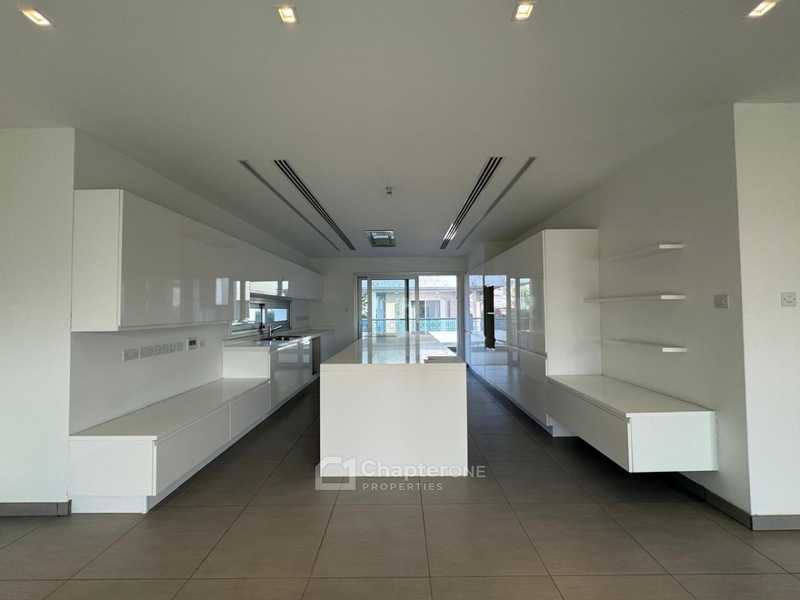 4-bedroom apartment for sale
