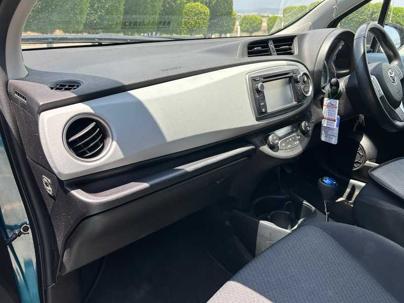 2014 Toyota Yaris 1,5L 2014 Cyprus